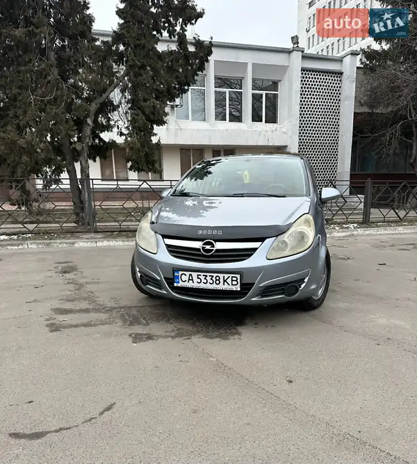 Хэтчбек Opel Corsa 2008 в 