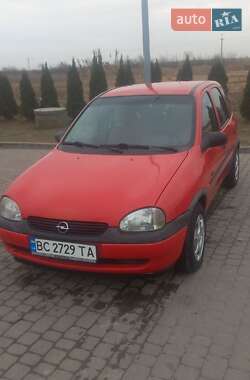 Хэтчбек Opel Corsa 1999 в Городке