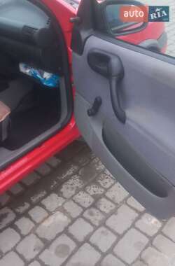 Хэтчбек Opel Corsa 1999 в 