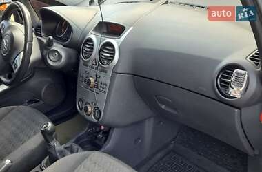 Хетчбек Opel Corsa 2013 в Новому Калинові