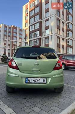 Хэтчбек Opel Corsa 2010 в Ивано-Франковске