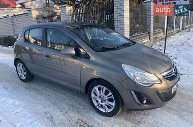 Хэтчбек Opel Corsa 2013 в Смеле