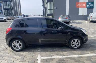 Хэтчбек Opel Corsa 2010 в Тарасово