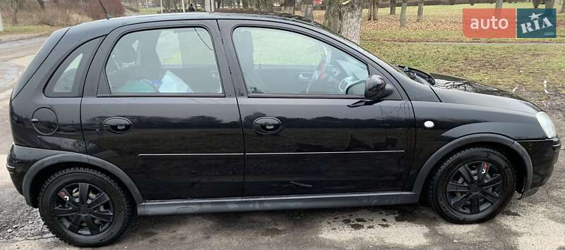Хетчбек Opel Corsa 2005 в Луцьку