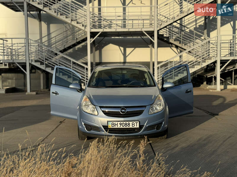 Хэтчбек Opel Corsa 2008 в Одессе