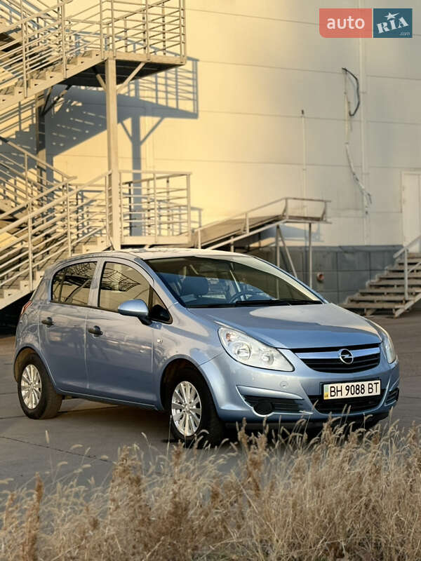 Хэтчбек Opel Corsa 2008 в Одессе