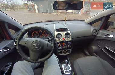 Хетчбек Opel Corsa 2008 в 