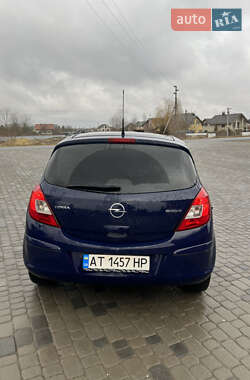 Хетчбек Opel Corsa 2010 в Івано-Франківську