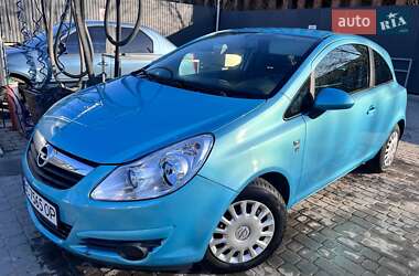 Хэтчбек Opel Corsa 2010 в Львове