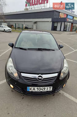 Хэтчбек Opel Corsa 2010 в Киеве