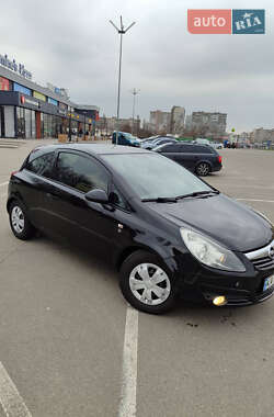 Хэтчбек Opel Corsa 2010 в Киеве