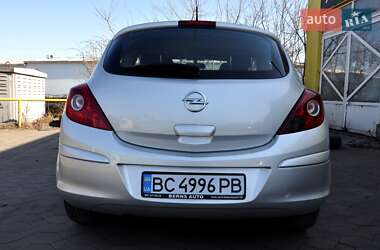 Хэтчбек Opel Corsa 2012 в Львове