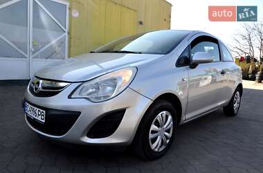 Хэтчбек Opel Corsa 2012 в Львове