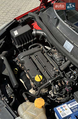 Хэтчбек Opel Corsa 2008 в 