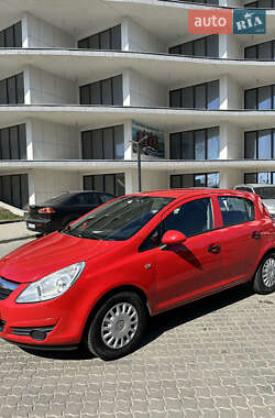 Хэтчбек Opel Corsa 2008 в 