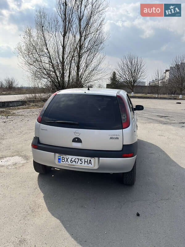 Хэтчбек Opel Corsa 2001 в Хмельницком