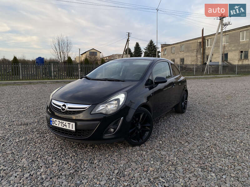 Хэтчбек Opel Corsa 2014 в 