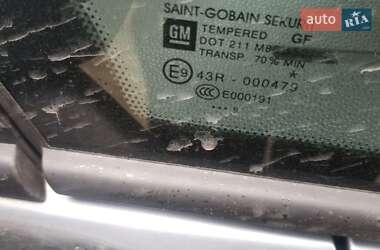 Хэтчбек Opel Corsa 2009 в 