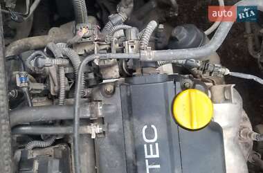 Хэтчбек Opel Corsa 2009 в 