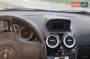 Хэтчбек Opel Corsa 2009 в 