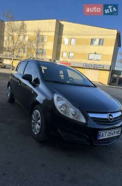 Хэтчбек Opel Corsa 2008 в 