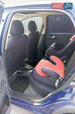 Хетчбек Opel Corsa 2004 в 