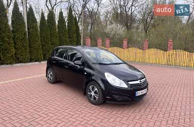 Хэтчбек Opel Corsa 2009 в 