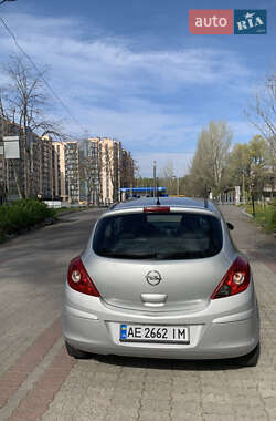 Хэтчбек Opel Corsa 2014 в 