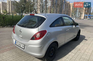 Хэтчбек Opel Corsa 2014 в 