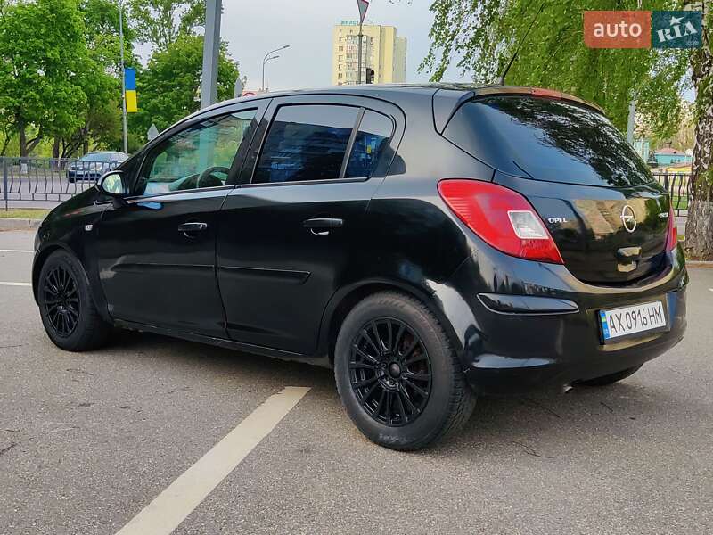 Хэтчбек Opel Corsa 2006 в Харькове