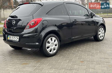 Хетчбек Opel Corsa 2013 в 