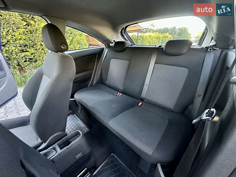 Хэтчбек Opel Corsa 2009 в Одессе