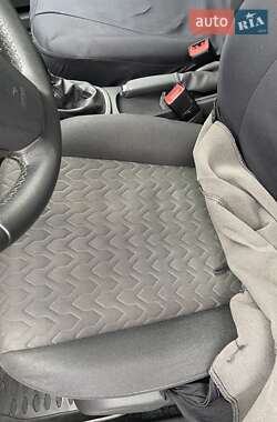 Хэтчбек Opel Corsa 2013 в 