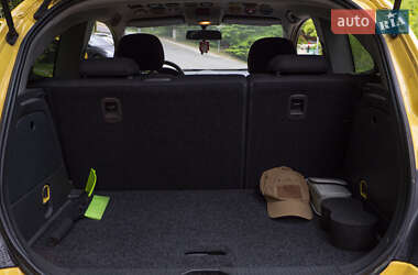 Хэтчбек Opel Corsa 2010 в 