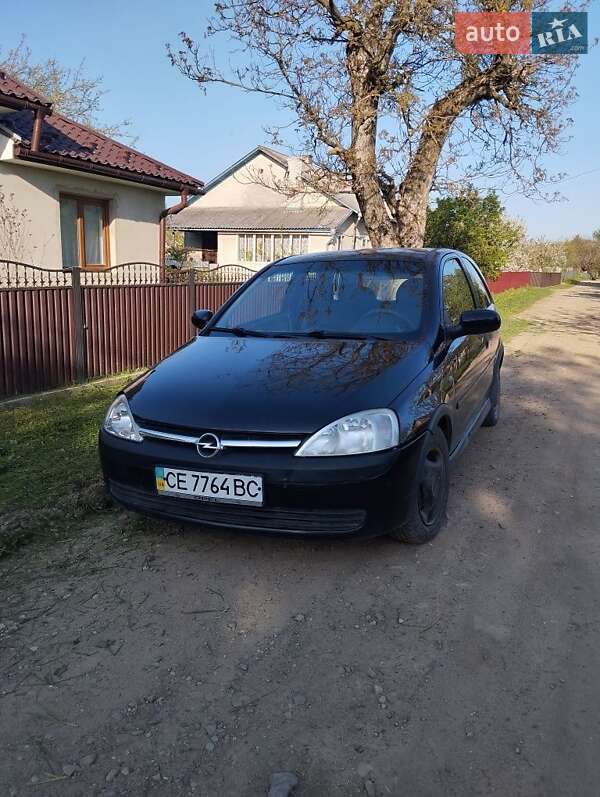 Хетчбек Opel Corsa 2002 в Чернівцях