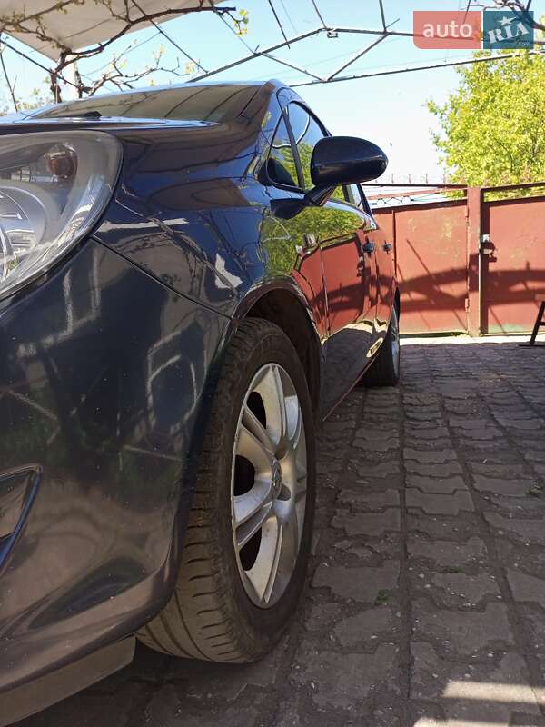 Хетчбек Opel Corsa 2008 в Миколаєві