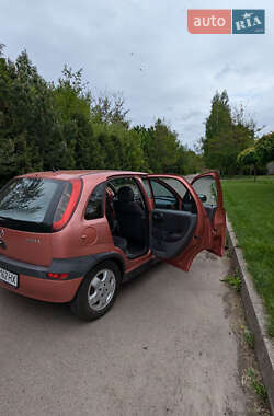 Хэтчбек Opel Corsa 2001 в 