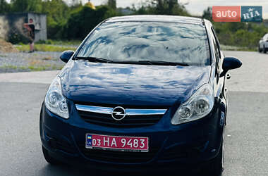 Хэтчбек Opel Corsa 2007 в 