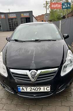 Хетчбек Opel Corsa 2008 в 