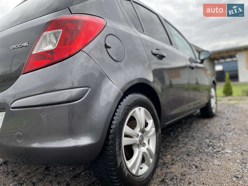 Хэтчбек Opel Corsa 2012 в Луцке