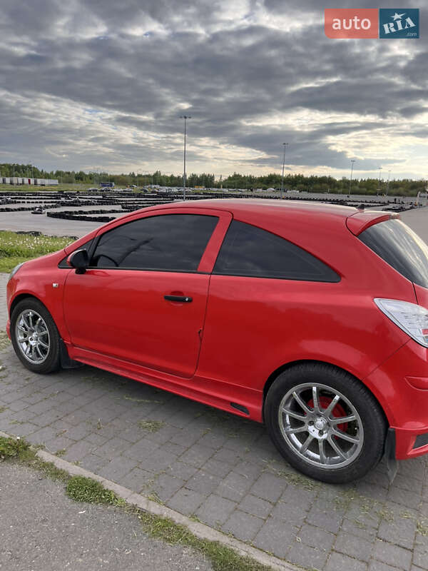 Хэтчбек Opel Corsa 2009 в Львове