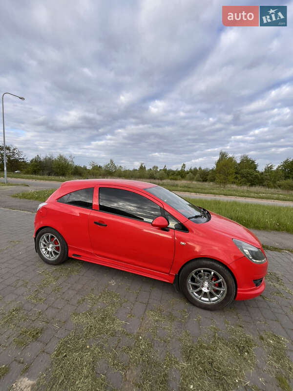 Хэтчбек Opel Corsa 2009 в Львове