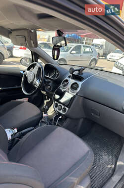 Хэтчбек Opel Corsa 2007 в 