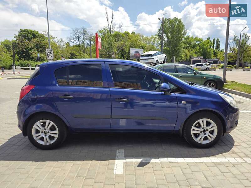Хэтчбек Opel Corsa 2007 в Одессе