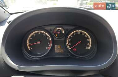 Хэтчбек Opel Corsa 2007 в 