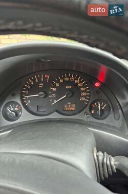 Хетчбек Opel Corsa 2003 в 