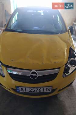 Хэтчбек Opel Corsa 2008 в 