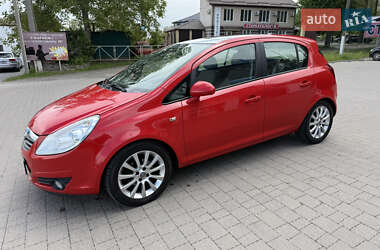 Хэтчбек Opel Corsa 2008 в 