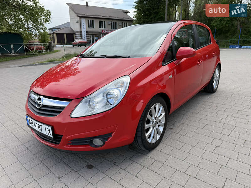 Хэтчбек Opel Corsa 2008 в 
