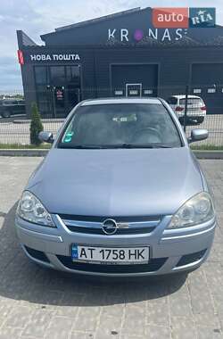 Хэтчбек Opel Corsa 2005 в Ивано-Франковске